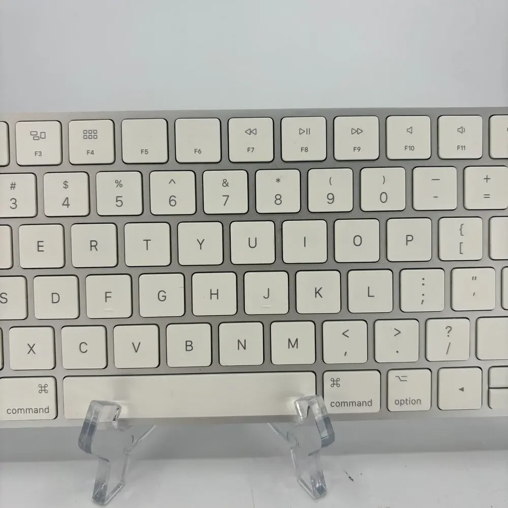 Apple Magic Keyboard A1644 Wireless Bluetooth Keyboard Silver White